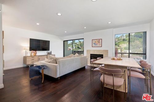 203-2018 Griffith Park Blvd, Los Angeles, CA, 90039-3555 | Card Image