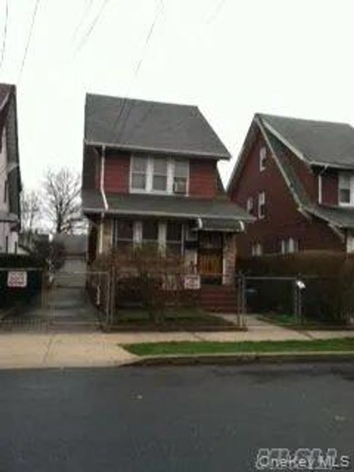 10742 Robard Ln, Queens Village, NY, 11429-2029 | Card Image