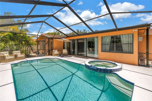 1954 Pinellas Point Dr S, St Petersburg, FL, 33712-6047 | Card Image