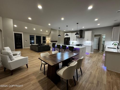 5563 S Minuteman Dr, Palmer, AK, 99645 | Card Image