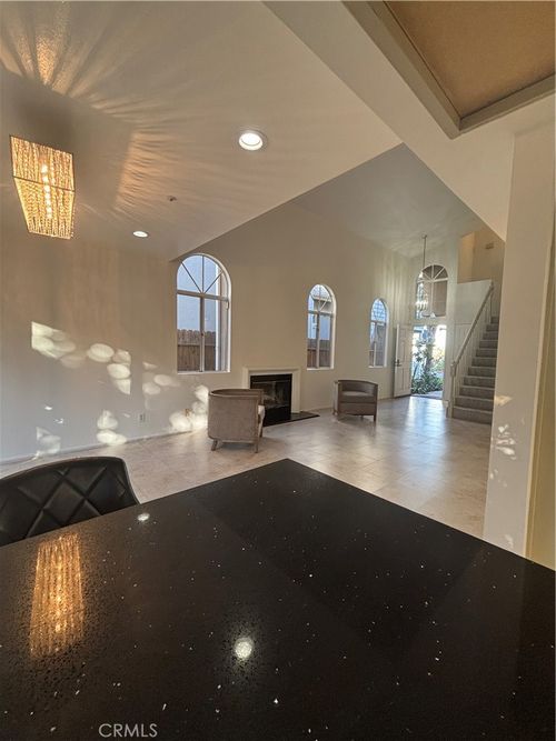 9213 Independence Way, North Hills, CA, 91343-3466 | Card Image