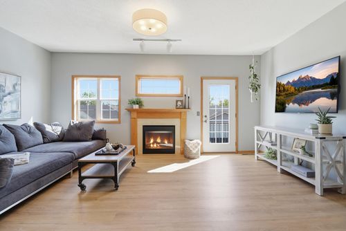 13944 Ventura Pl, Savage, MN, 55378-5637 | Card Image