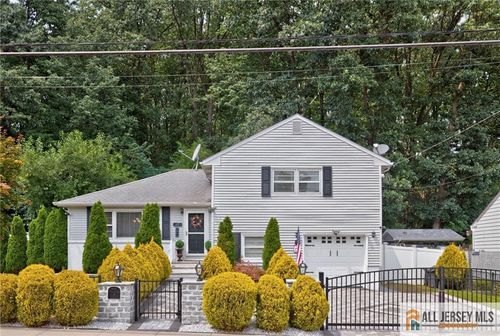 47 Leonardine Ave, South River, NJ, 08882-2439 | Card Image