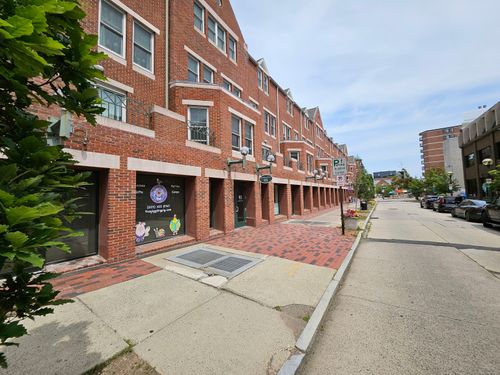 339-95 Audubon St, New Haven, CT, 06510-1208 | Card Image