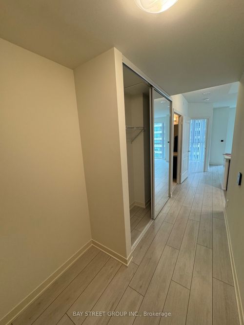 1006-4955 Yonge St, North York, ON, M2N0L8 | Card Image