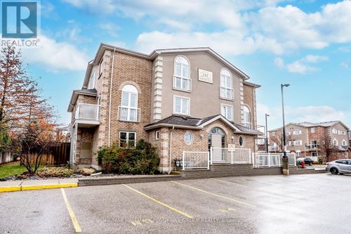2-141 Sydenham Wells, Barrie, ON, L4M0H3 | Card Image