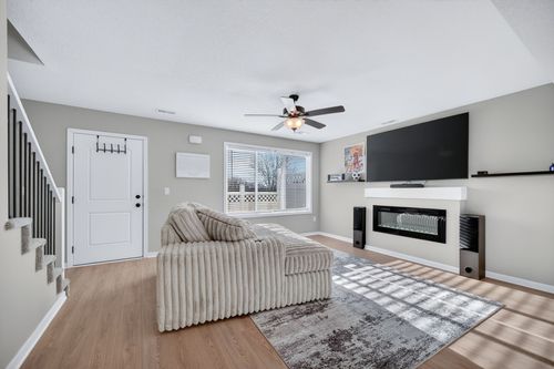 2787 Se Osier Ave, West Des Moines, IA, 50265-6601 | Card Image