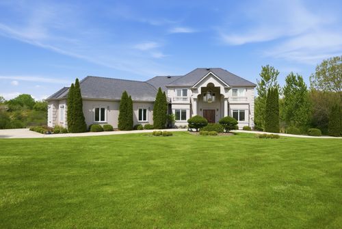 9 Falcon Lakes Dr, South Barrington, IL, 60010-5308 | Card Image