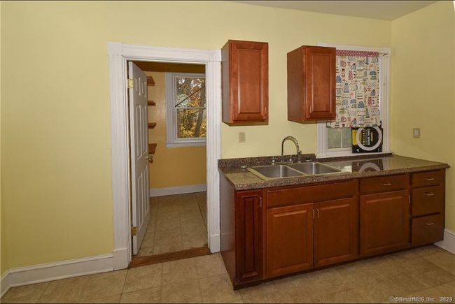 70 - 68-70 Sterling St, Home with 9 bedrooms, 3 bathrooms and 5 parking in Hartford CT | Image 19