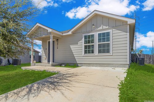 3814 Pickles Way, Converse, TX, 78109-3872 | Card Image