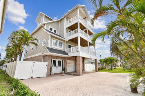 16033 Gulf Blvd, Redington Beach, FL, 33708-1670 | Card Image
