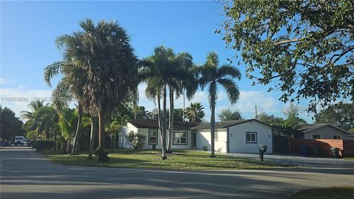2900 Sw 16th St, Fort Lauderdale, FL, 33312-3801 | Card Image