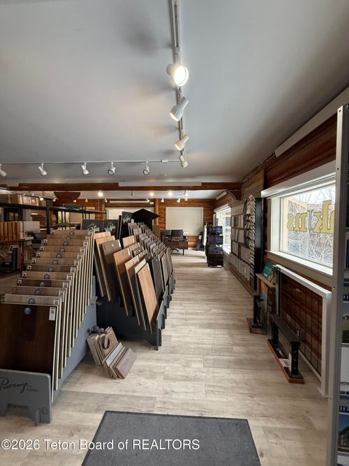 2-4125 S Us Highway 89, Jackson, WY, 83001-9410 | Card Image