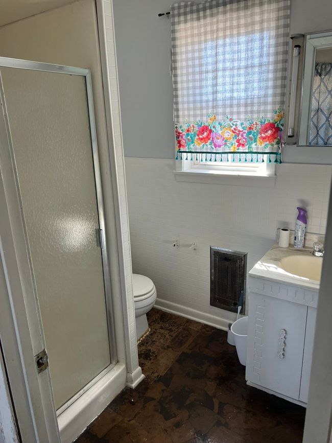 13898 Highway 18 E, House other with 3 bedrooms, 2 bathrooms and null parking in Newport AR | Image 11