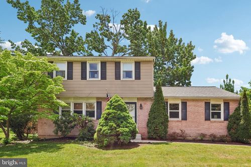 2630 E East Texas Boulevard, ALLENTOWN, PA, 18103 | Card Image