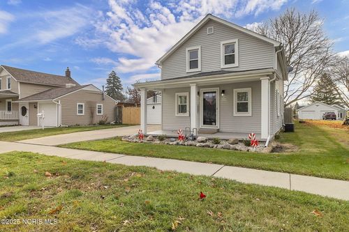 620 Wayne St, Maumee, OH, 43537-2054 | Card Image