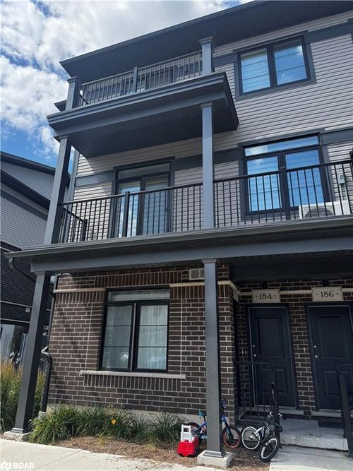 182 Wheat Lane, Kitchener, ON, N2R0R4 | Card Image