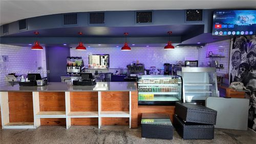 900 Nw 6th St, Fort Lauderdale, FL, 33311-8284 | Card Image