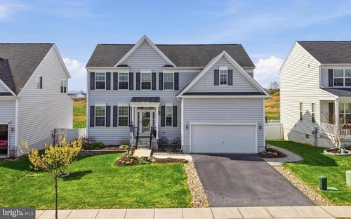 108 Shallow Creek Dr, RANSON, WV, 25438-4040 | Card Image