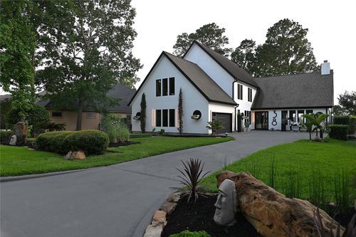 38 Fairway Park, Montgomery, TX, 77356-8377 | Card Image