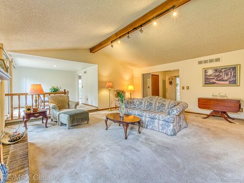 23810 Harvest Dr, Novi, MI, 48375-3148 | Card Image