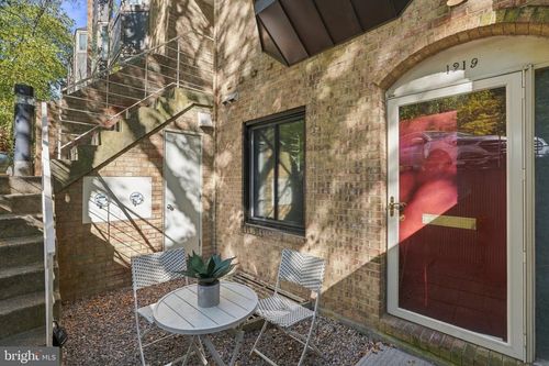 1-1219 N Nash Street, ARLINGTON, VA, 22209 | Card Image