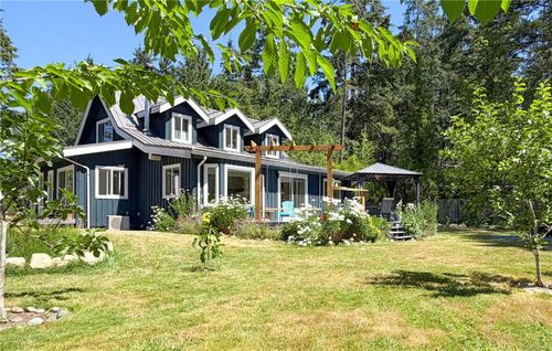 680 Little Blvd, Gabriola, BC, V0R1X3 | Card Image