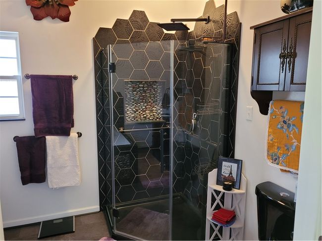 master bath - walk-in shower | Image 22