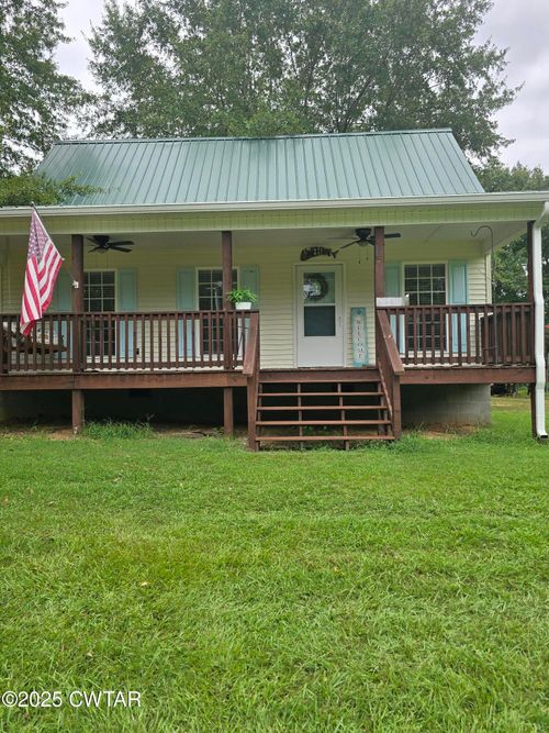 635 Dorothy Ann Ln, Saltillo, TN, 38370-5303 | Card Image