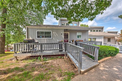 9 Connie Ln, Bella Vista, AR, 72715-8810 | Card Image