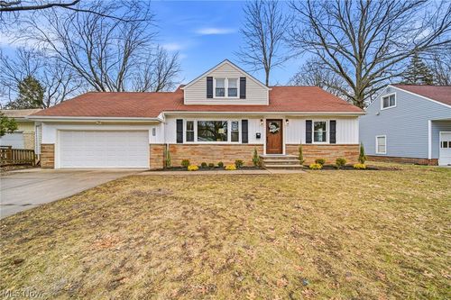 20211 Blackfoot Ave, Euclid, OH, 44117-2412 | Card Image