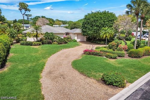 2-330 Bald Eagle Dr, Naples, FL, 34105-7405 | Card Image
