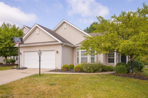 14450 Baywood Ln, Strongsville, OH, 44136-6704 | Card Image