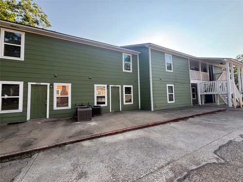 2600 Grim Ave, Waco, TX, 76707-2684 | Card Image