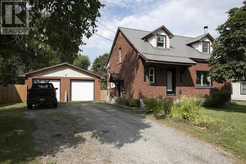 317 Goulais Ave, Sault Ste. Marie, ON, P6C5A3 | Card Image