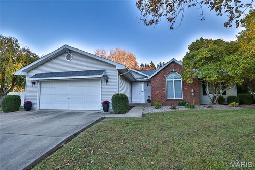 12 Cottonwood Glen Dr, Glen Carbon, IL, 62034-3011 | Card Image