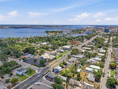 2423 Manatee Ave W, BRADENTON, FL, 34205-4933 | Card Image