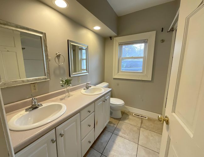 323 N Marshall Ave, House other with 3 bedrooms, 3 bathrooms and null parking in Marshall MI | Image 20