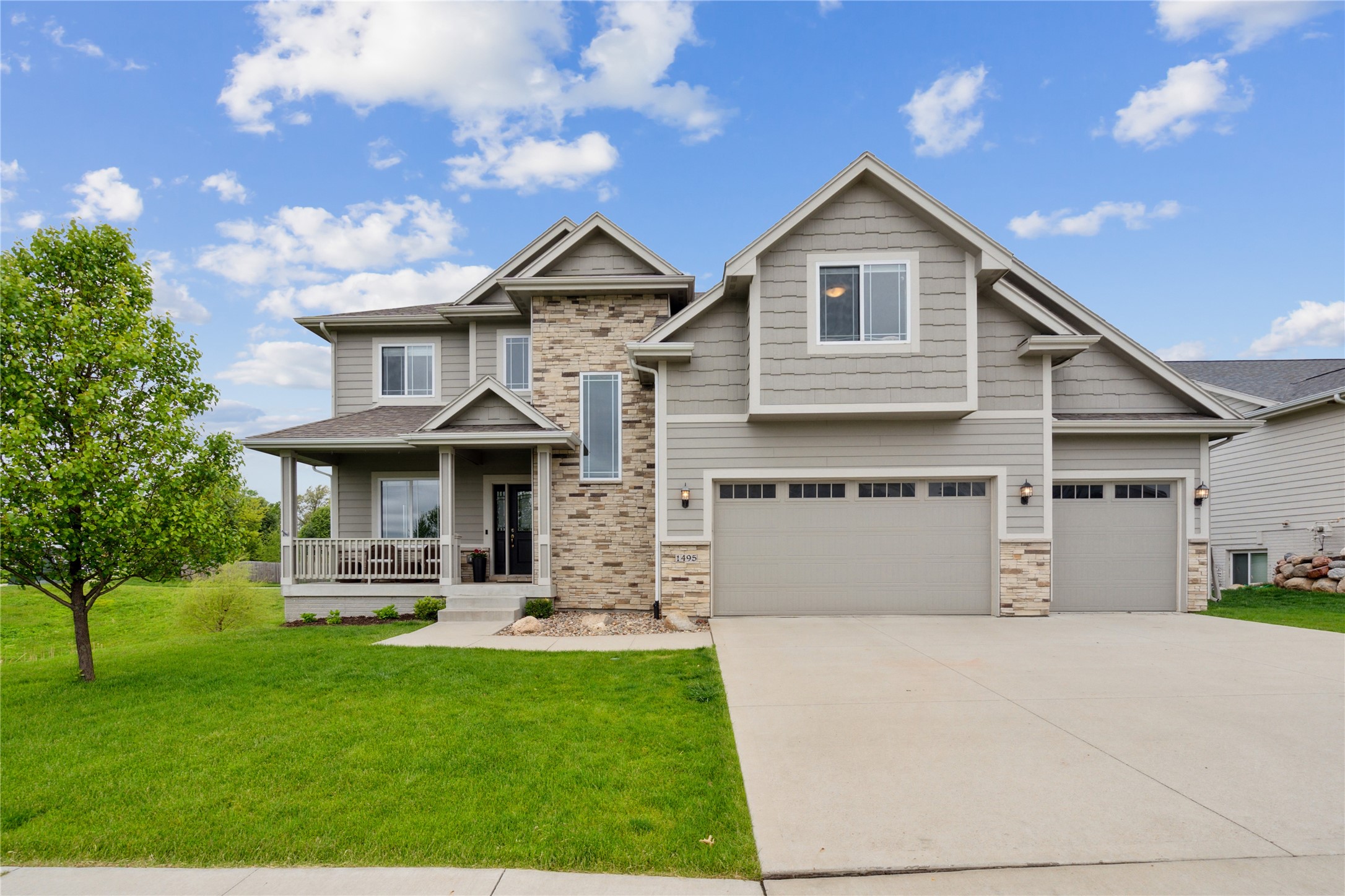 92nd St, West Des Moines, IA 50266