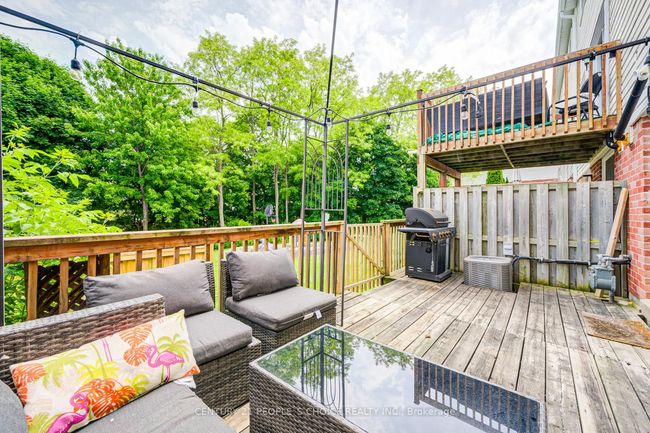 83 Corey Cir, Condo with 3 bedrooms, 3 bathrooms and 1 parking in Georgetown ON | Image 46