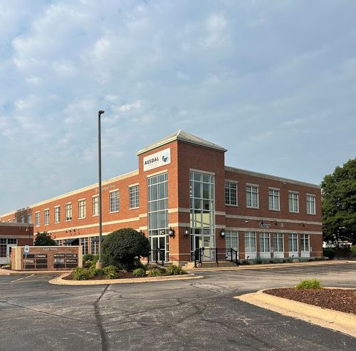 5183 Utia Ridge Road, Davenport, IA, 52807 | Card Image