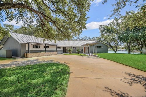 501 Lakeview Dr, Horseshoe Bay, TX, 78657 | Card Image