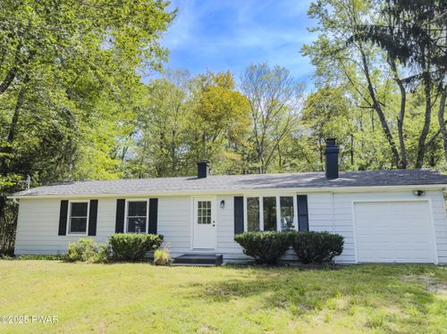 133 Buckskin Dr, Greentown, PA, 18426-8919 | Card Image