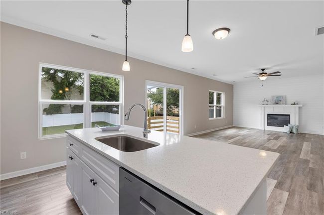 9621 9 Th Bay St, House other with 4 bedrooms, 4 bathrooms and null parking in Norfolk VA | Image 12