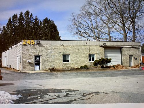 245 Quaker Ln, West Warwick, RI, 02893-2121 | Card Image