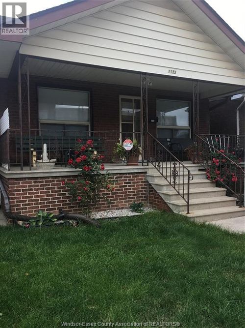 lower-1153 Elsmere Ave, Windsor, ON, N9A2B1 | Card Image