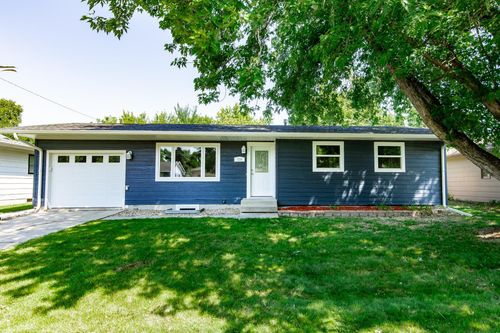 226 10 1/2 Ave W, West Fargo, ND, 58078-2622 | Card Image