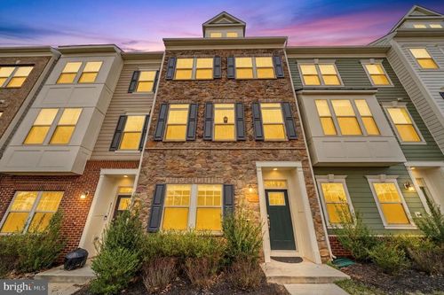 9309 Barnes Loop, MANASSAS, VA, 20110-6203 | Card Image