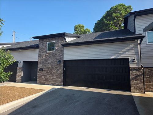 102-911 N Rupple Rd, Fayetteville, AR, 72704-7241 | Card Image