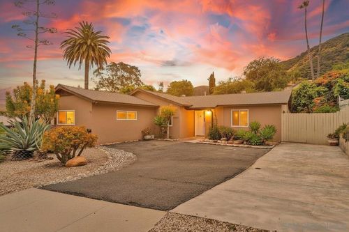 7907 Poplin Dr, Santee, CA, 92071 | Card Image